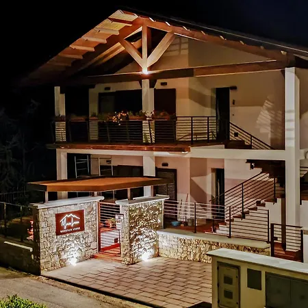 Maria Luisa Mountain Alojamento de Acomodação e Pequeno-almoço