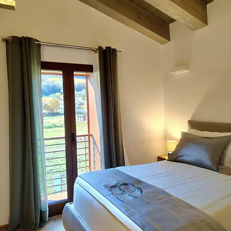 Maria Luisa Mountain 3*