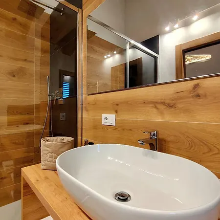 Maria Luisa Mountain Bed & Breakfast