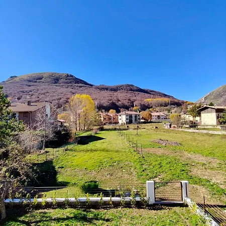 Maria Luisa Mountain Alojamento de Acomodação e Pequeno-almoço Rovere (Abruzzo)