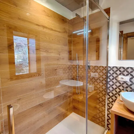 Maria Luisa Mountain 3*