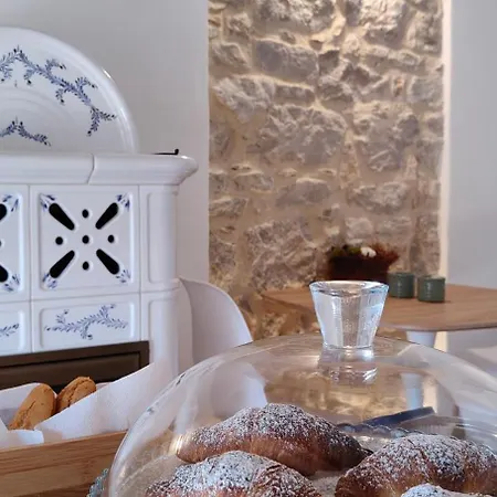Maria Luisa Mountain Bed & Breakfast
