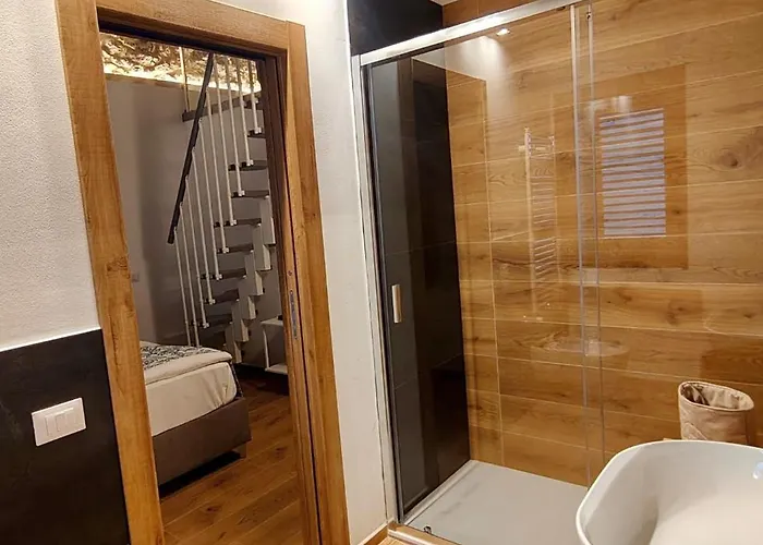 Maria Luisa Mountain 3*